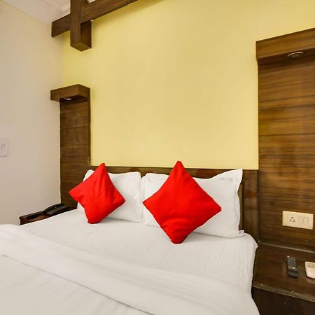 Hotel O Sunshine Palace Delhi Zewnętrze zdjęcie